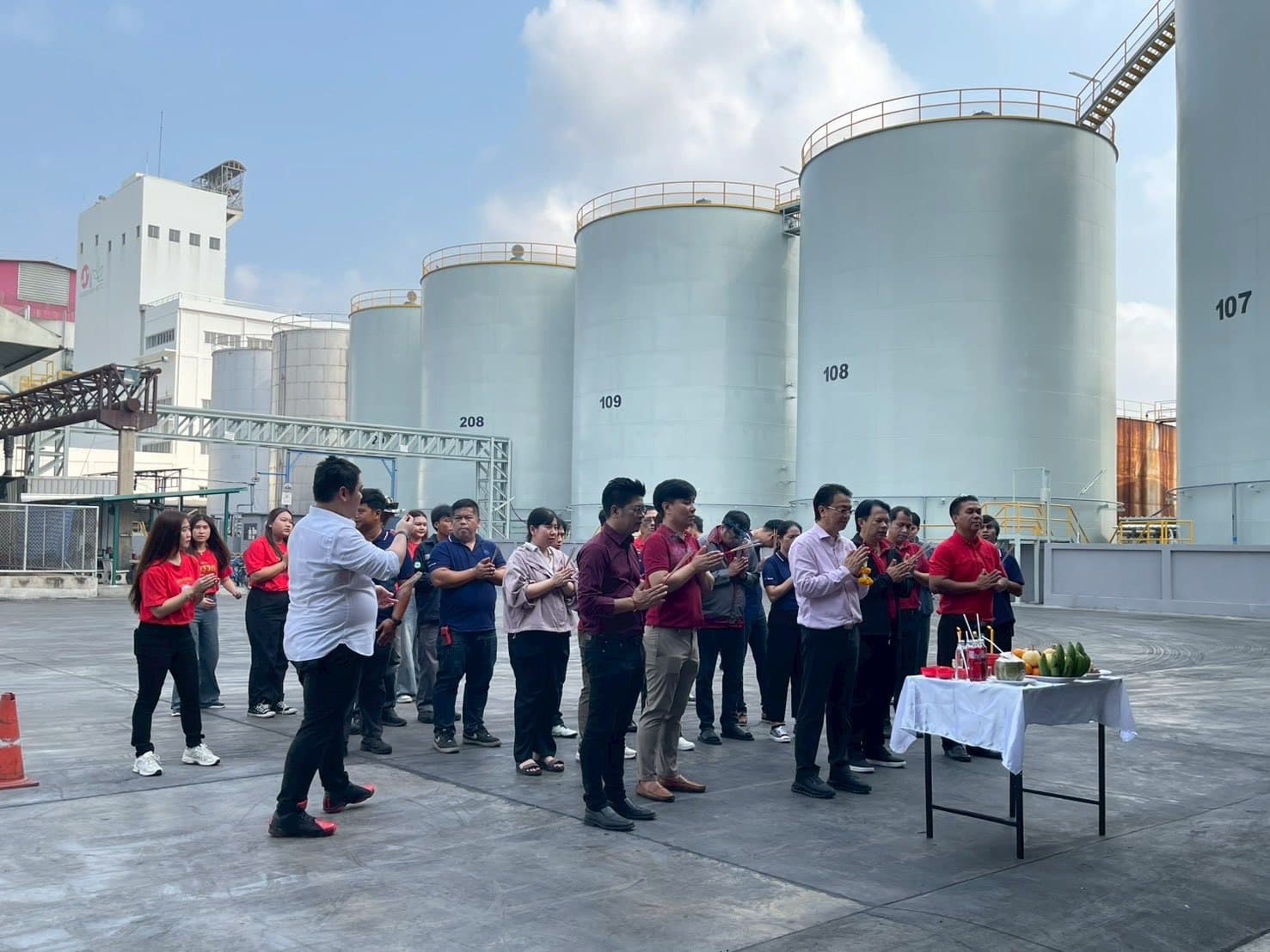 Jit Aree edible-oil refinery — bulk storage tank farm in Thailand
